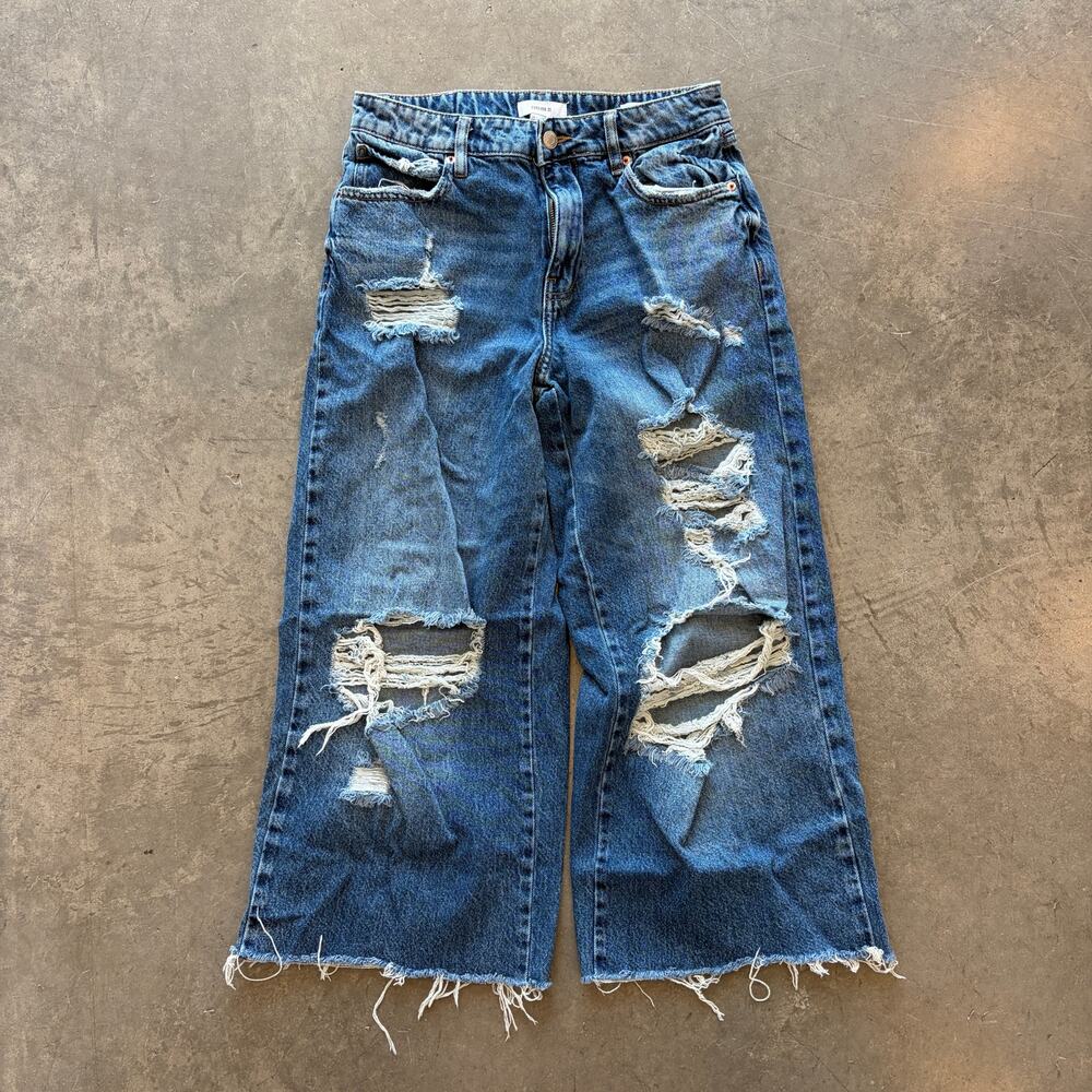 Vintage Y2k Forever 21 Dark Wash Distressed Holy Wide Leg Baggy Denim Capris 26